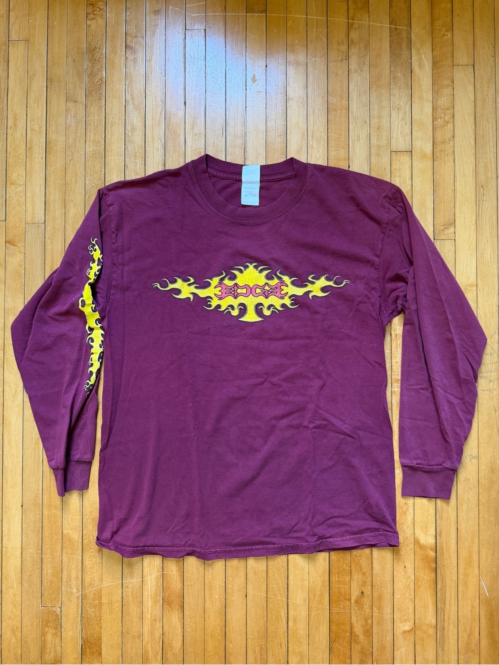 Vintage Y2K WWE Edge “Edge Head” Long Sleeve Flame Maroon T-Shirt Unisex Sz. L